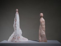 Due personaggi,2015 terracotta h cm 40 e cm.34